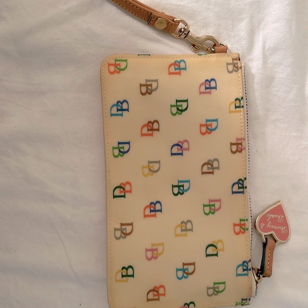 Dooney & Bourke